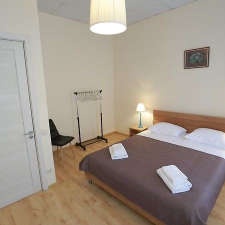 Midtown Hotel & Hostel Tbilisi Ngoại thất bức ảnh